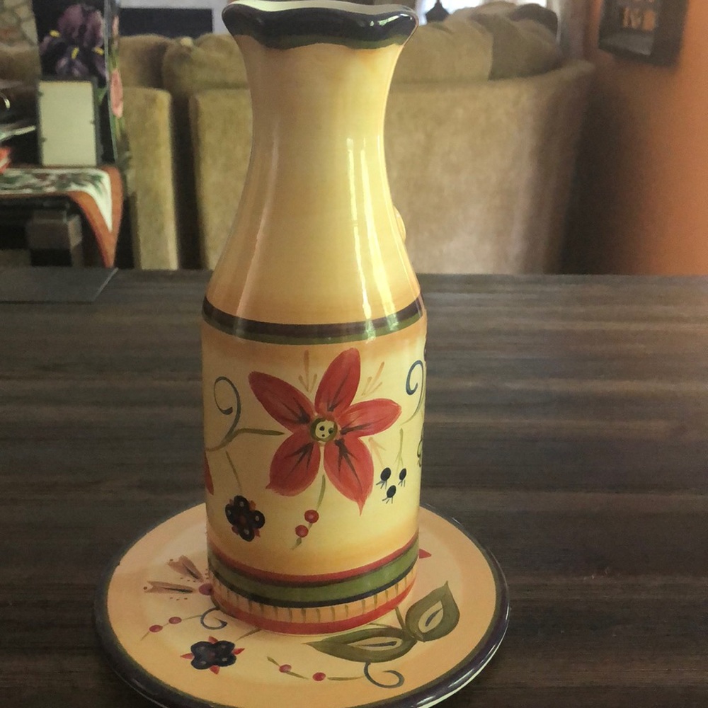 Vase with plate